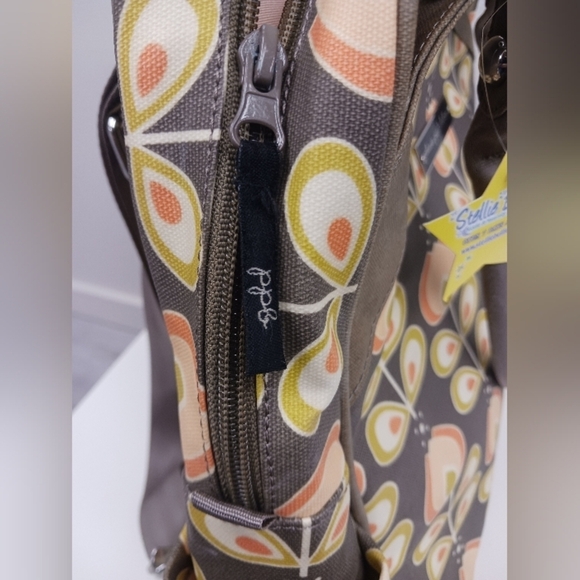 Petunia Pickle Bottom Boxy Convertible Diaper Bag - Picture 4 of 6